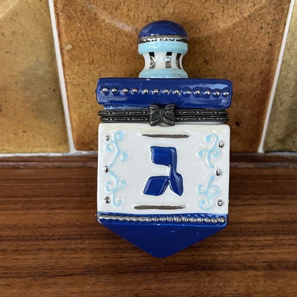 Porcelain Hinged Dreidel Trinket Box Jewish Hanukkah Blue